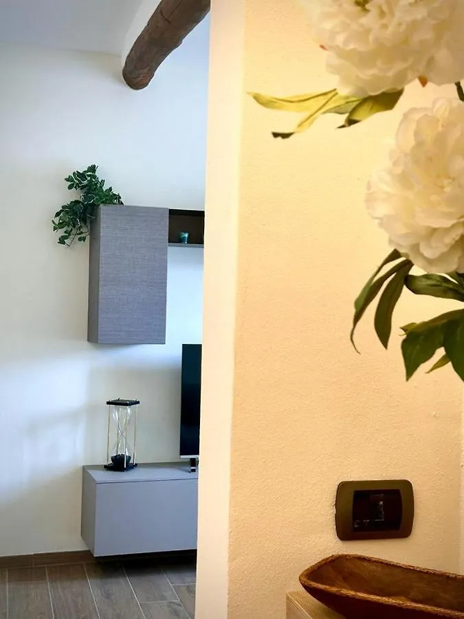 Opera Apartment Sarzana