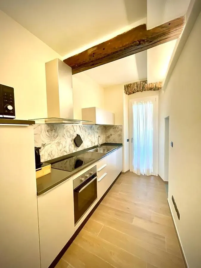 Opera Apartment Sarzana Italy