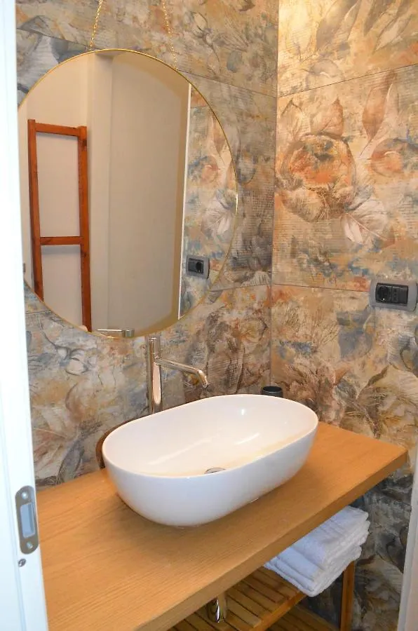 Opera Apartment Sarzana