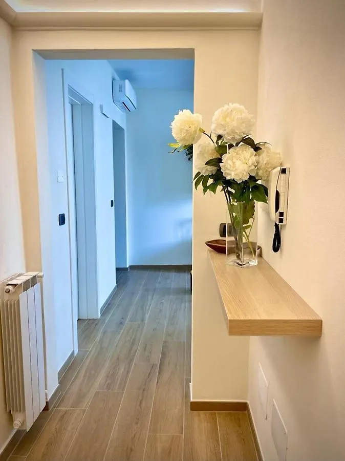 Opera Apartment Sarzana 0*,  Italy